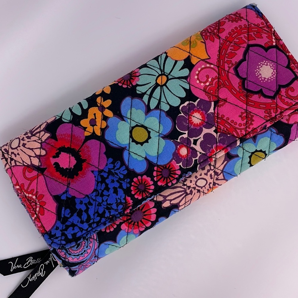 VERA BRADLEY wallet